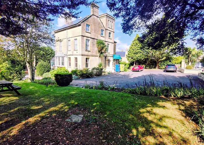 Wentworth House Hotel